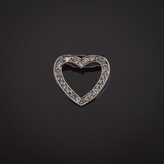 Брошка Серце сріблястий метал і стрази 20х18мм + - купити біжутерію дешево в інтернеті