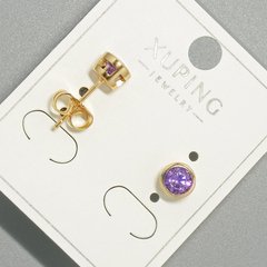 Сережки пусети Xuping з фіолетовим кристалом, кругла оправа d-6мм позолота купити біжутерію дешево в інтернеті