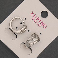 Сережки Xuping з білими стразами d-9х16мм +- Родій