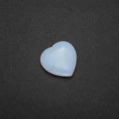 Сувенирный камень Лунный Камень в форме Сердца 30х30х10(+-)мм