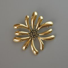 Брошка кулон Квітка золотистий метал 49х50мм купити біжутерію дешево в інтернеті