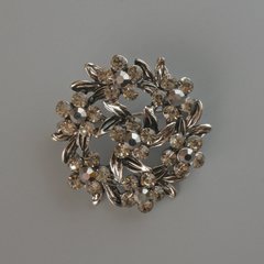 Брошка Квітка сірі стази, сріблястий метал 37х37мм купити біжутерію дешево в інтернеті