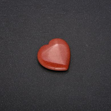 Сувенірний камінь Авантюрин Золотий Пісок у формі Серця 30х30х10(+-)мм купити біжутерію дешево в інтернеті