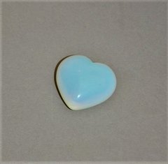 Сувенирный Лунный камень в форме сердца 37х40(+-)мм