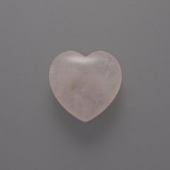 Сувенірний камінь Серце з Рожевого кварцу d-25х25х12мм+- купити біжутерію дешево в інтернеті