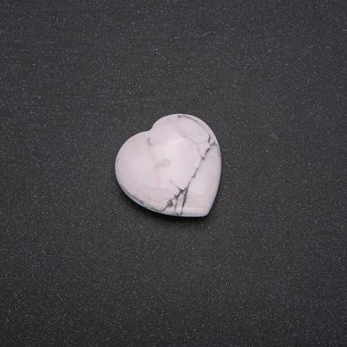 Сувенірний камінь Кахолонг у формі Серця 30х30х10(+-)мм купити біжутерію дешево в інтернеті