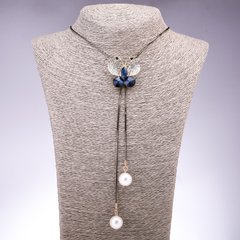 Подвеска-галстук Бабочка с синими кристаллами и белыми бусинами