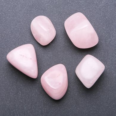 Камінь Рожевий кварц галтівка d-20мм (+-) фасовка 100грам (+-) купити біжутерію дешево в інтернеті