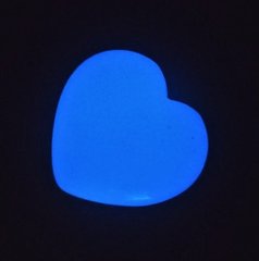 Сувенірний камінь Онікс синє світіння у формі серця 37х40(+-)мм купити біжутерію дешево в інтернеті