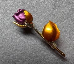Брошка Троянда бордова та жовта емаль золотистий метал 42х16мм купити біжутерію дешево в інтернеті