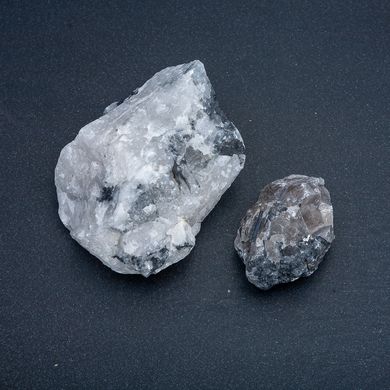 Необроблений камінь Кварц волохатик (ціна за 100г) вага від +-45г асорті розмірів +-5х3см купити біжутерію