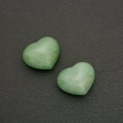 Сувенірний камінь Серце з натурального каменю Нефрит (+-)32х26мм купить бижутерию дешево