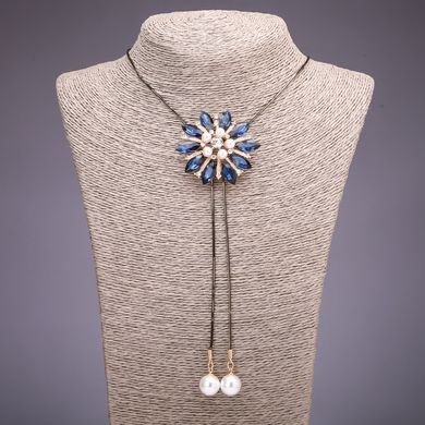 Підвіска-галстук Квітка з синіми кристалами на довгому ланцюжку метал "чорне золото" d-49мм L-90см купити