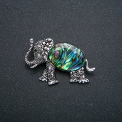 Брошка-кулон Слон з натуральним каменем Халіотис, сріблястий метал 45х30мм+- купити біжутерію дешево в