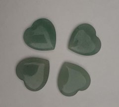 Сувенірний камінь Нефрит у формі Серця 25х25х6,5(+-)мм купити біжутерію дешево в інтернеті