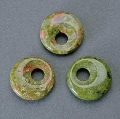 Підвіска пончик (бублик) Яшма Геліотроп натуральний камінь d-18х5мм+- d-отвору 5мм+- купити біжутерію дешево в