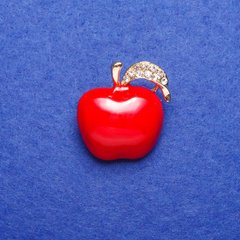 Брошка "Яблуко" червоне 2,7х2,8см емаль жовтий метал купити біжутерію дешево в інтернеті