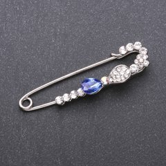 Брошка шпилька з синіми скляними кристалами 60х14мм білий метал купить бижутерию дешево