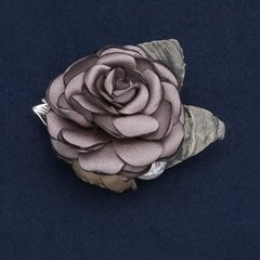 Брошка з квіткою "Роза сіра" з тканини d-6см купити біжутерію дешево в інтернеті