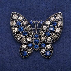 Брошка Метелик з сірими і синіми кристалами, темний метал 48х56мм купити біжутерію дешево в інтернеті