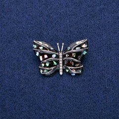 Брошка Метелик з Халіотісом, емаллю і стразами 22х33мм, сріблястий метал купити біжутерію дешево в інтернеті