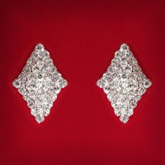 [ 25 мм ] Сережки жіночі білі стрази світлий метал весільні вечірні пусети кульчики ( пусети ) ромб витягнуті