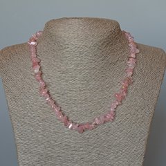 Намисто Рожевий Кварц натуральний камінь крихта d-7х2мм+- L-46см+- купити біжутерію дешево в інтернеті