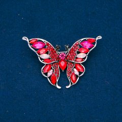 Брошка Метелик сріблястий метал, червоні, рожеві і білі стрази 37х60мм + - купити біжутерію дешево в інтернеті