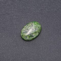 Кабошон камень Яшма зеленая (синт.) 18х25мм купить бижутерию дешево