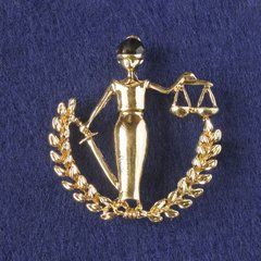 Брошка-кулон Богиня справедливості Феміда, золотистий метал 44х39мм+-