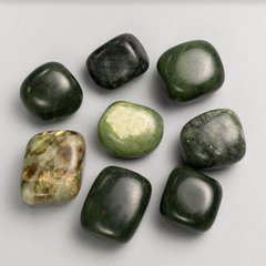 Сувенірний натуральний камінь Жадеїт галтування 21х17мм( +-) фасовка 100гр купить бижутерию дешево