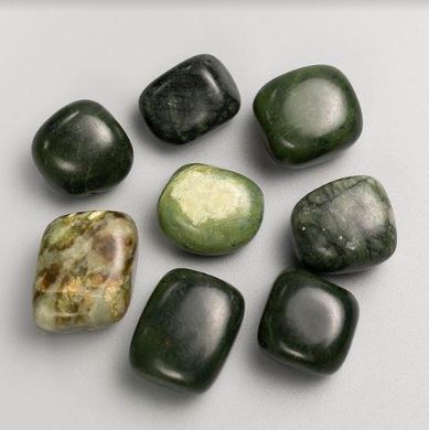 Сувенірний натуральний камінь Жадеїт галтування 21х17мм (+-) фасовка 100гр купити біжутерію дешево в інтернеті