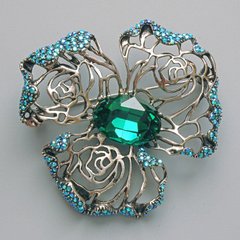 Брошка кулон Квітка зелений кристал, сині стрази, сріблястий метал 51х51мм купити біжутерію дешево в інтернеті